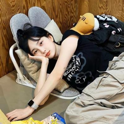 布劳涅森林的女人们